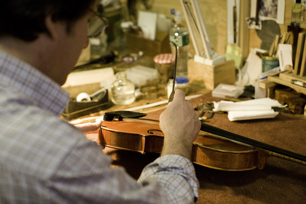violinshop_bysarahtew11