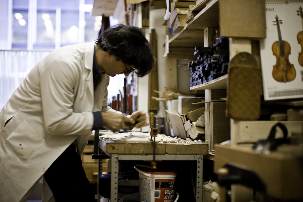 violinshop_bysarahtew15